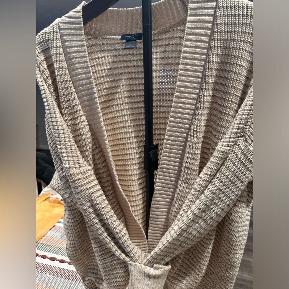 Women’s Cardigan - Picture 8 of 9